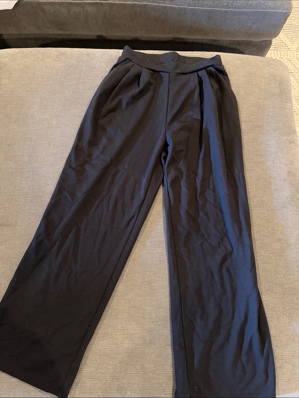 H&M Black Wide-Leg Trousers with Pleated Front